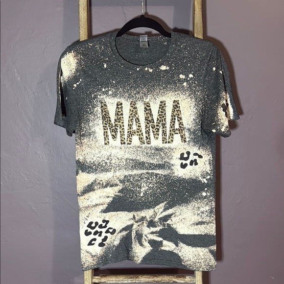 Gildan Gray and White Short Sleeve Tee with Bold Design - Picture 1 of 5